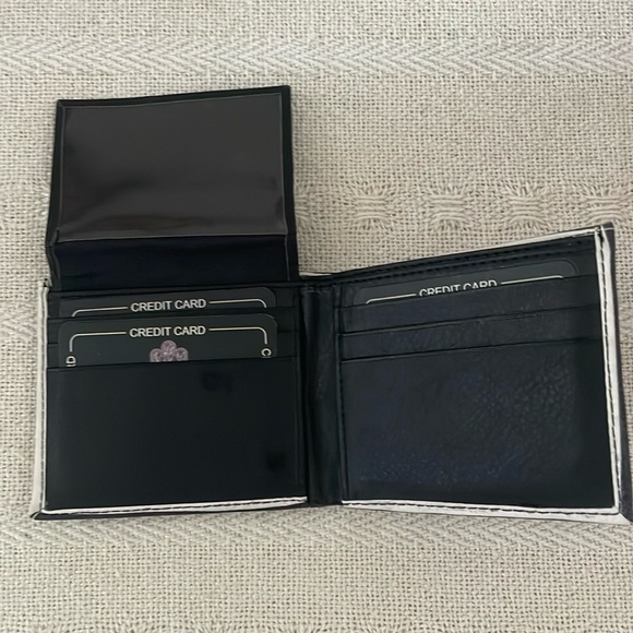 Hamsa 🪬 hand Men’s wallet - Picture 2 of 7